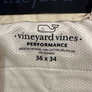 Men’s Vineyard Vines Breaker Pants performance fabric, flat front light stone